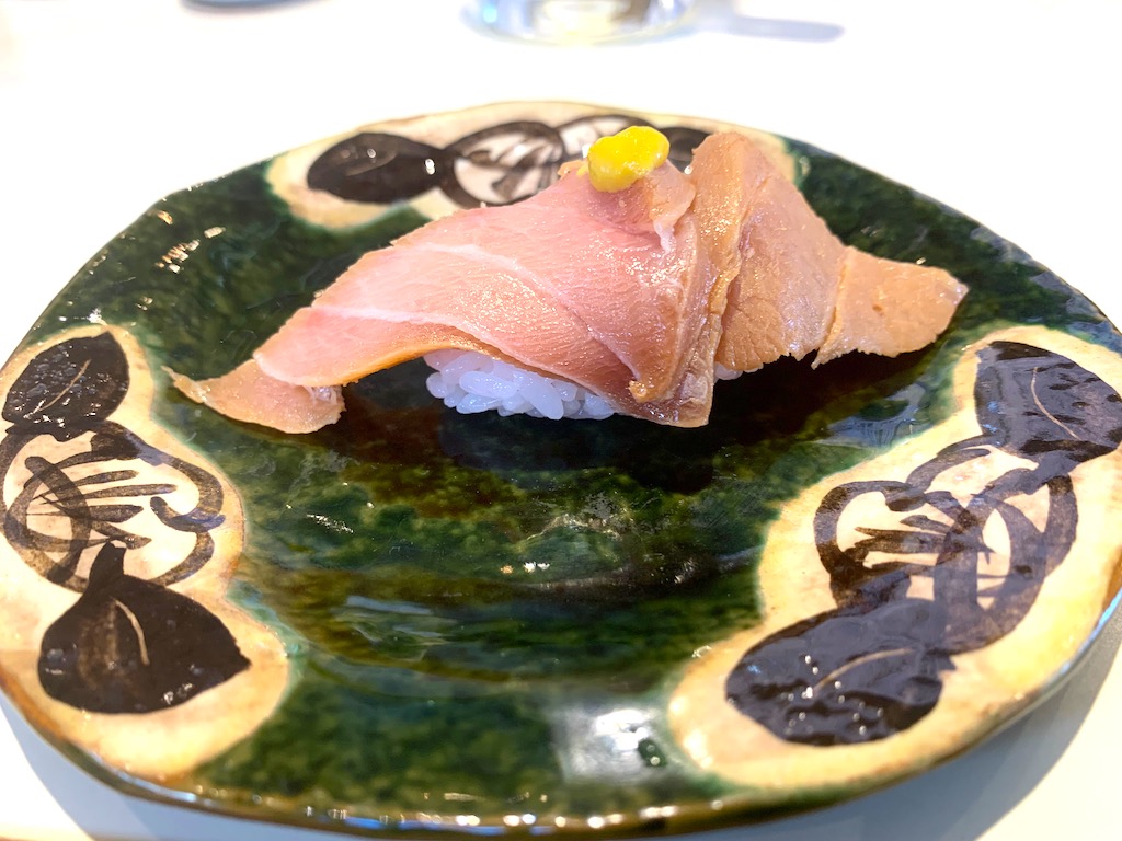 大阪・大正の人気ホットスポット「TUGBOAT TAISHO」にニューオープンした江戸前鮨屋さんで「名物 トロのづけ」を食べてみた！？