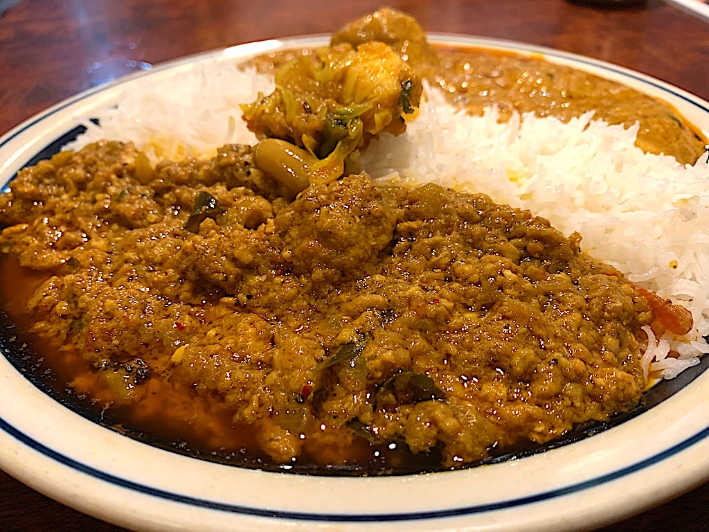 インドカレーの人気実力店であるシンズキッチンのカレーが絶品だった
